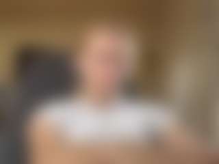 Live cam show with MilaHill - Princess on Streamer API