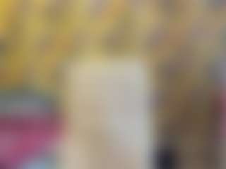 Live cam show with MilaHill - Kisses on Camsoda
