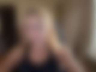 Show de cam en vivo con MilaHill - Nails en Camsoda