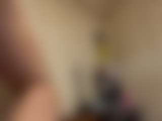 Live cam show with MilaHill - Body Massage on Dare Cams