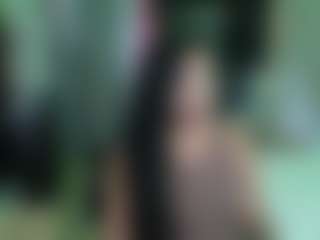 Live cam show with Makenzie Royale - Belly on CamClone