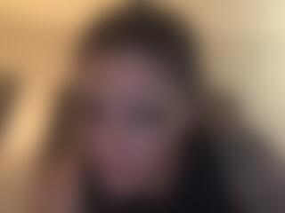 Caitlynnxxxx's Live Sex Cam Show