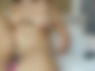 Live cam show with DakotaJamess - Double Penetration on SxyPornLive