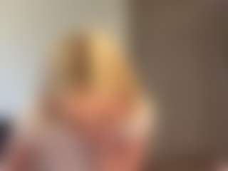 Live cam show with PenelopeMitchell - Granny on TastyBlacksLive