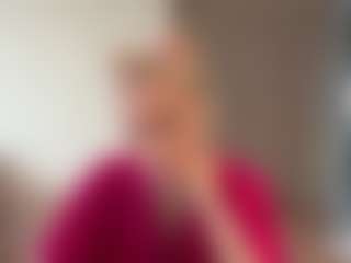 Live cam show with PenelopeMitchell - Granny Blonde Hair on Free Soda