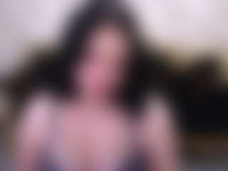 SnowWhiteBella's Live Sex Cam Show