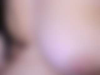 Live cam show with SnowWhiteBella - Upskirt on StripNow
