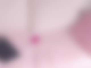 Live cam show with Dafnne-Hills - Erotic Dance on Camsoda