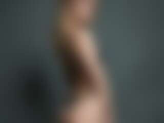 Szepsegkiralylany's Live Sex Cam Show