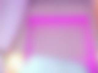 Live cam show with Pame - Petite on Camsoda