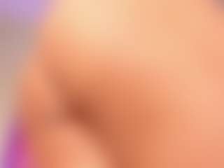 Live cam show with Pame - Petite on Camsoda Late Night