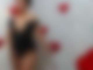 Live cam show with Velvet - Shaved on StripNow