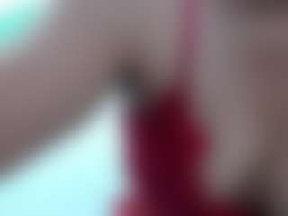 Live cam show with Velvet - Shaved on Camsoda