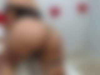 Live cam show with Velvet - Butt Plug on livesuperchat.net