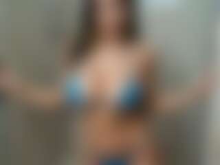 Upminaa's Live Sex Cam Show
