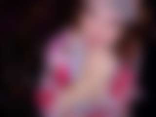 Ambielicious MILF webcam performer live streaming