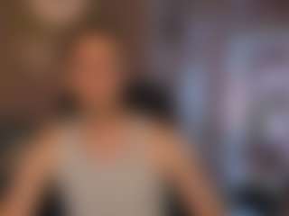 astren-villo's Live Sex Cam Show