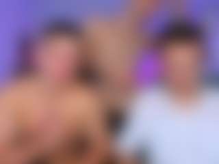 astren-villo's Live Sex Cam Show