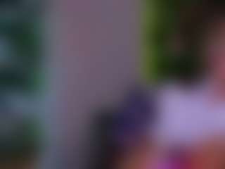 astren-villo's Live Sex Cam Show