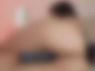 Elenna-salvatoree's Live Sex Cam Show