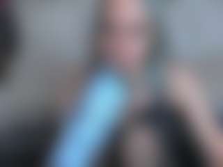 Live cam show with GinaDawson - College on Streamer API