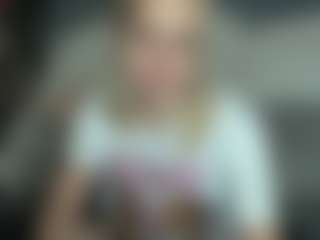 Live cam show with GinaDawson - Moaning on madthumbs