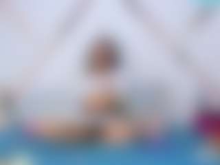 MiaHarper2's Live Sex Cam Show