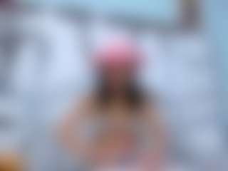 Live cam show with MiaHarper2 - Facial on Camming Site