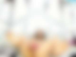 Live cam show with MiaHarper2 - Skinny on intimatelivegirls.com