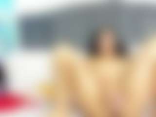 MiaHarper2's Live Sex Cam Show