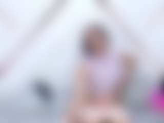 MiaHarper2's Live Sex Cam Show