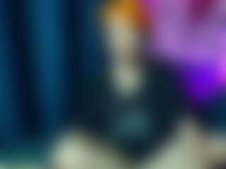 Live cam show with Tricky-Kitsune - Tittyfuck on Milfs Live