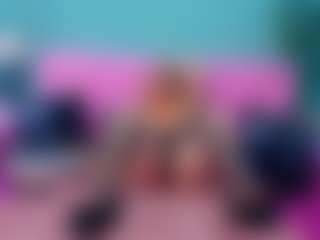 BelleInna MILF webcam performer live streaming