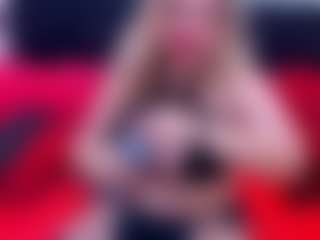 Live cam show with BelleInna - Roll on Mixed Magazine Live