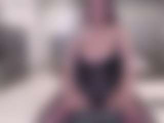Ailinaioki's Live Sex Cam Show