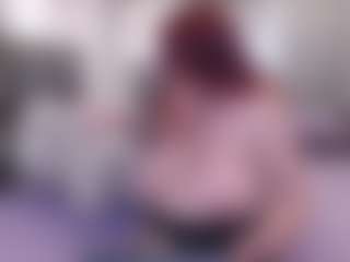Live cam show with Ailinaioki - Striptease MILF on Milfs Live