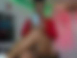 Live cam show with amberbrown19 - Green Eyes on StripNow