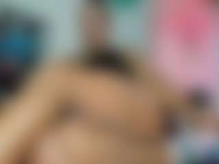 Live cam show with amberbrown19 - Green Eyes on boobsie.com