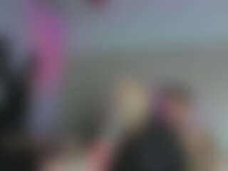 khloeandjhonas's Live Sex Cam Show