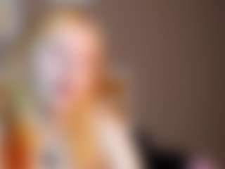 Live cam show with AngelWise - Legs on Camming Site
