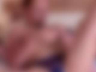 Live cam show with AngelWise - College Teen (18+) on Milfs Live
