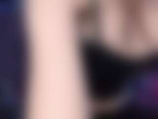 Cam Show en direct de GiannaJones
