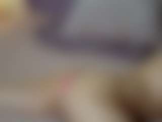 JoelleApril's Live Sex Cam Show