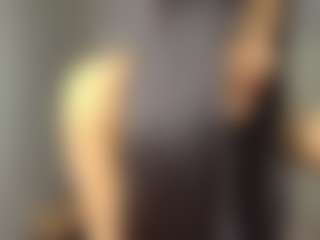 miazafiro's Live Sex Cam Show