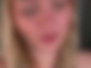 Live cam show with SusanSanders - Flashing on Strip Flash - Live Sex Shows