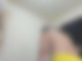 Live cam show with zusan-king - Upskirt on alttransgirls