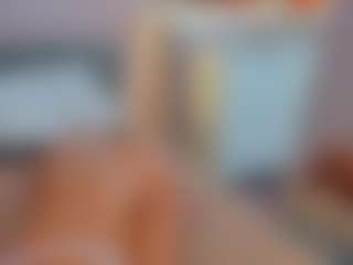 Live cam show with Aura-Powers - Green Eyes on crypto-cams