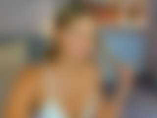 Live cam show with Aura-Powers - Facial Piercings on liverealitysex.com
