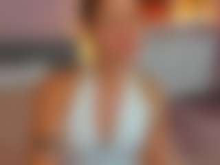Live cam show with Aura-Powers - Spanks on SpankPalCams