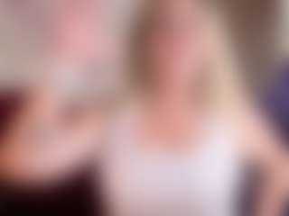 Live cam show with Isabella - Juguetes on hrnylive.com